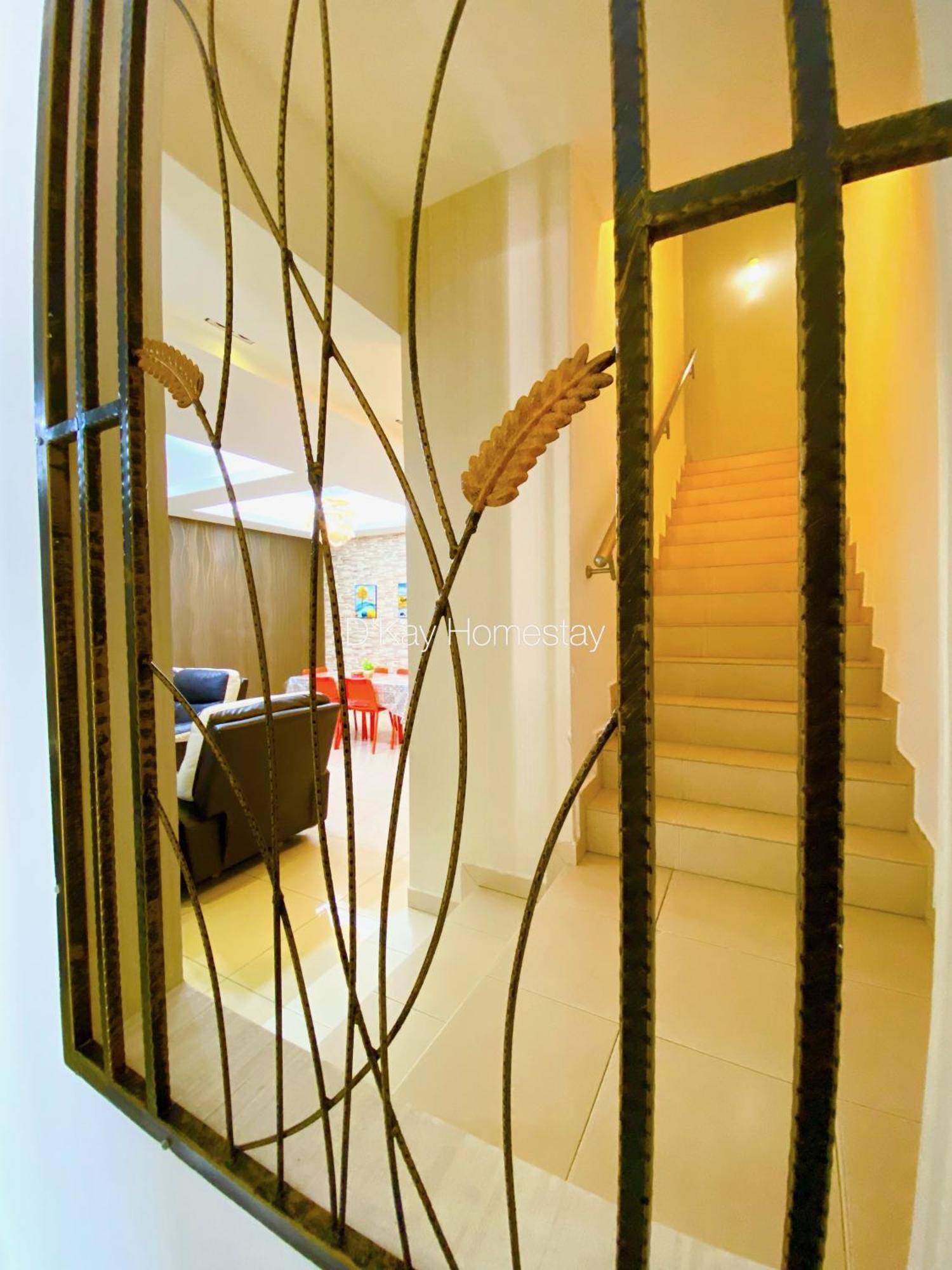 4 Bedrooms Homestay, Fully Aircond In Sendayan By D'Kay Homes I 10-15 Pax Seremban Esterno foto